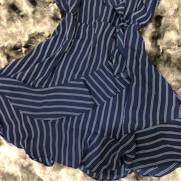 NAVY BLUE WHITE STRIPES SPAGHETTI STRAP WRAPPED BUSINESS CASUAL RUFFLE DRESS - Picture 5 of 11